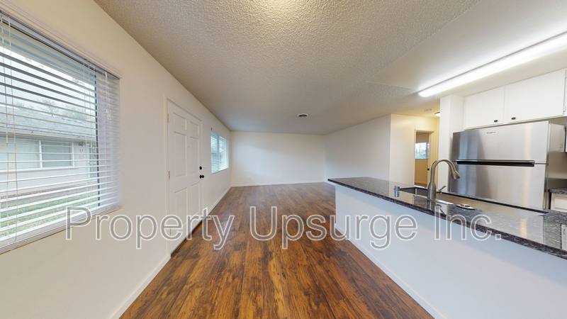 Apartment for rent at 3629 Bechelli Lane, Redding, CA 96002