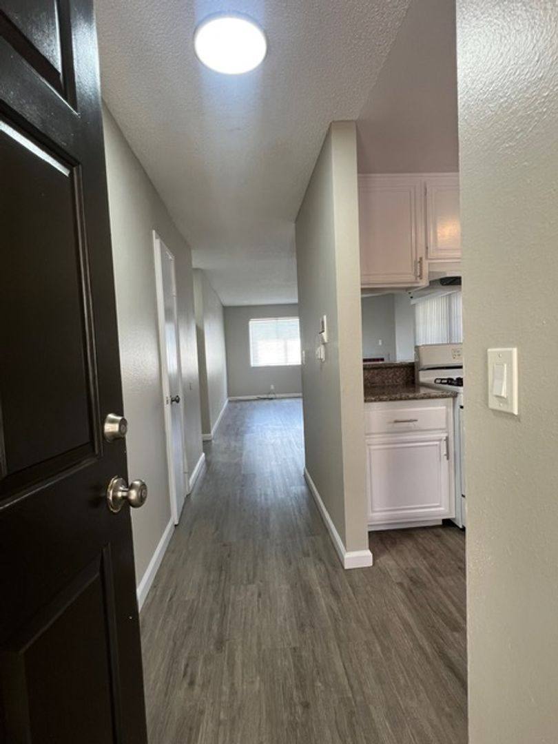 Apartment for rent at 750 Gaviota Ave, Long Beach, CA 90813