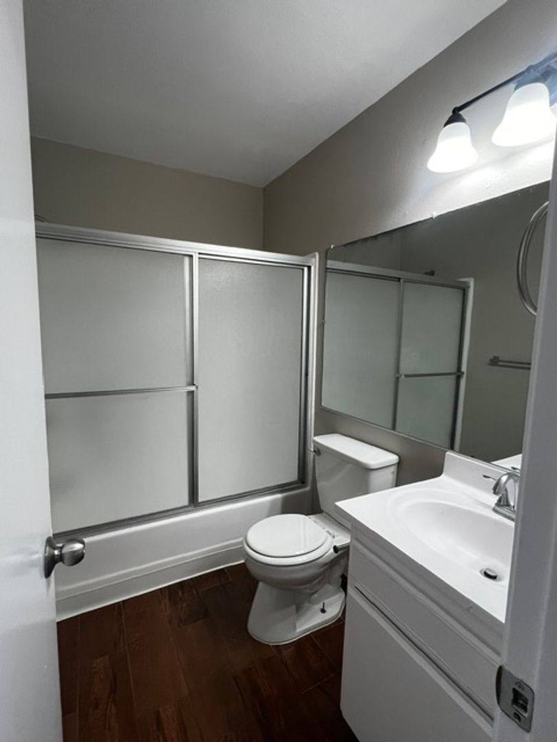 Apartment for rent at 750 Gaviota Ave, Long Beach, CA 90813