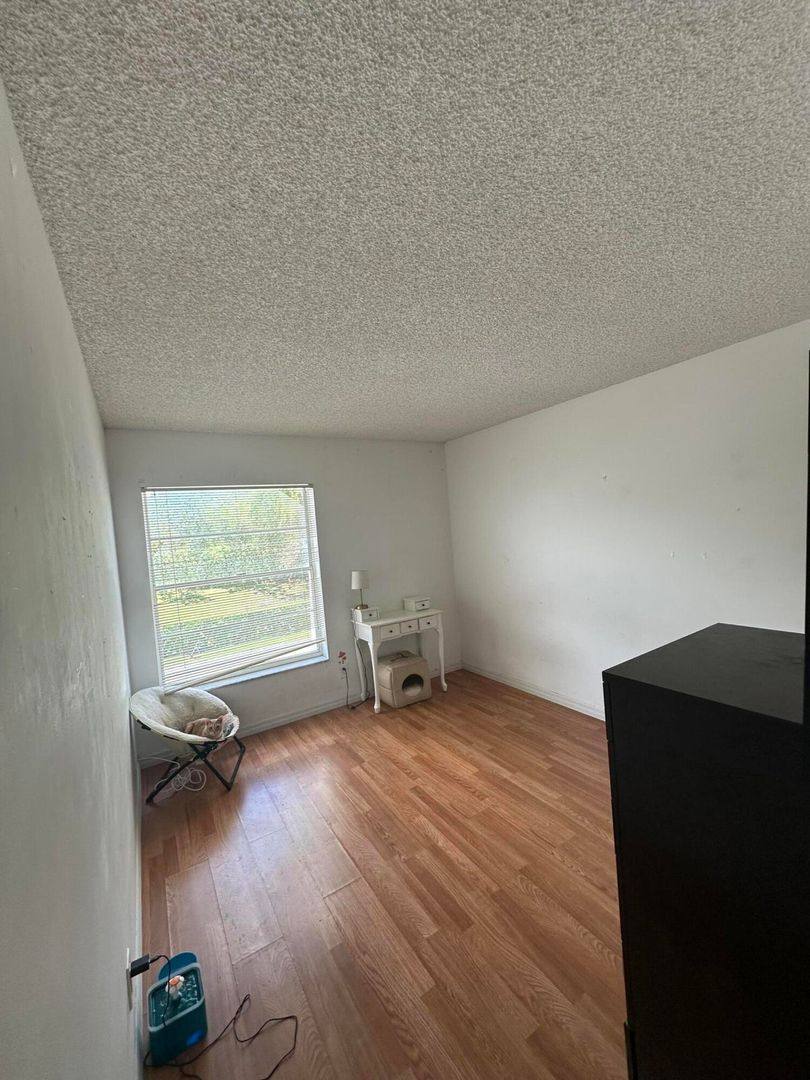House for rent at 2414 NE 11th St, Hallandale, FL 33009