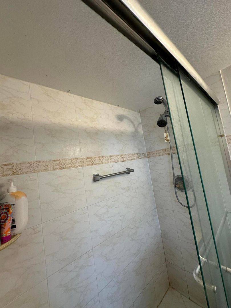 House for rent at 2414 NE 11th St, Hallandale, FL 33009