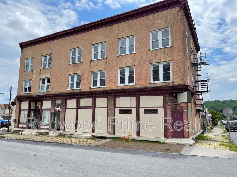 Apartment for rent at 2901 Maple Ave, Altoona, PA 16601