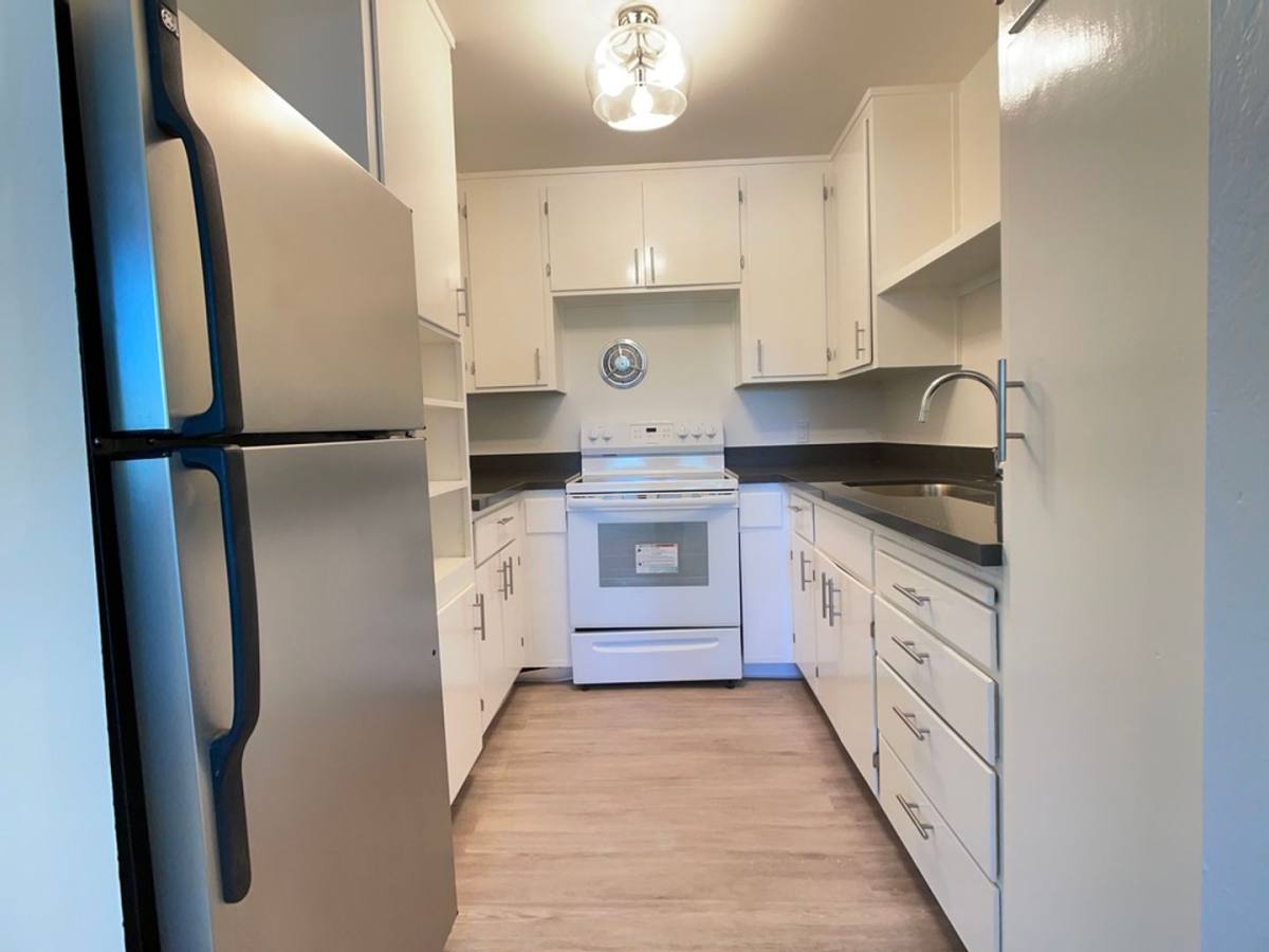 Apartment for rent at 2187 Carlmont Dr, Belmont, CA 94002