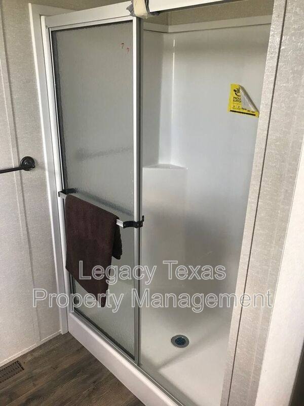 Apartment for rent at 800 N Old Betsy, Cleburne, TX 76031