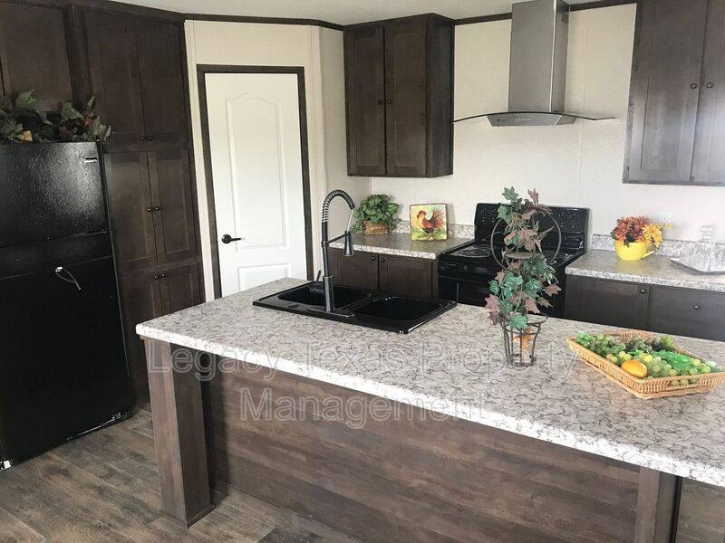 Apartment for rent at 800 N Old Betsy, Cleburne, TX 76031
