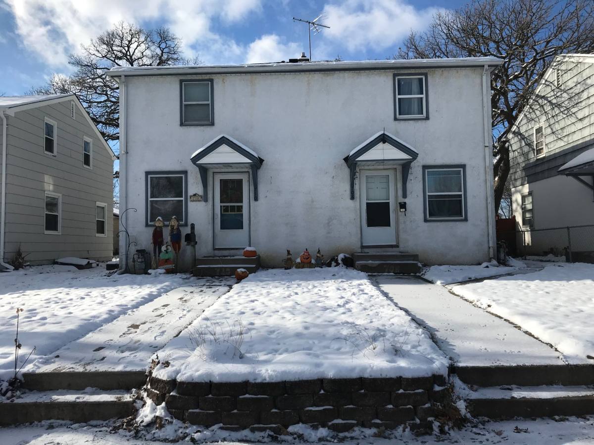 Apartment for rent at 708 1st Ave S, South Saint Paul, MN 55075