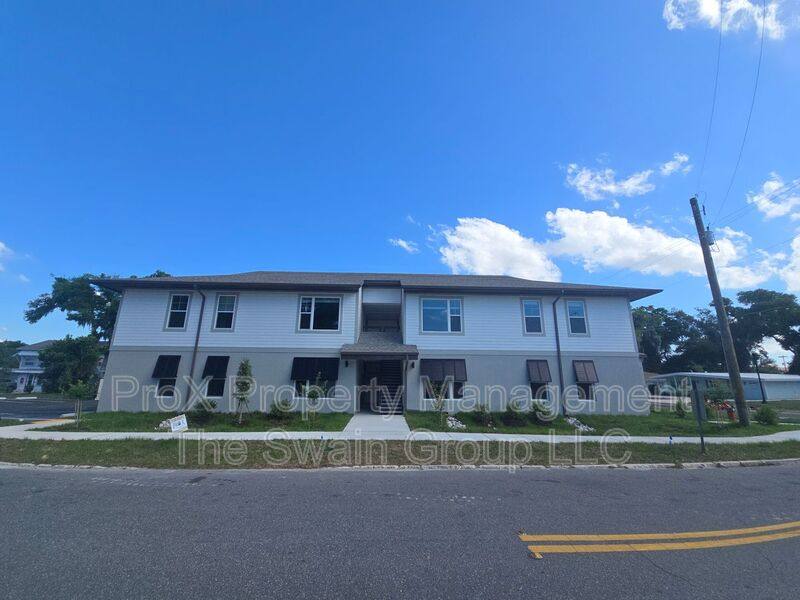 Apartment for rent at 701 Bates Ave SW, Winter Haven, FL 33880