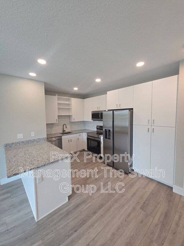 Apartment for rent at 701 Bates Ave SW, Winter Haven, FL 33880