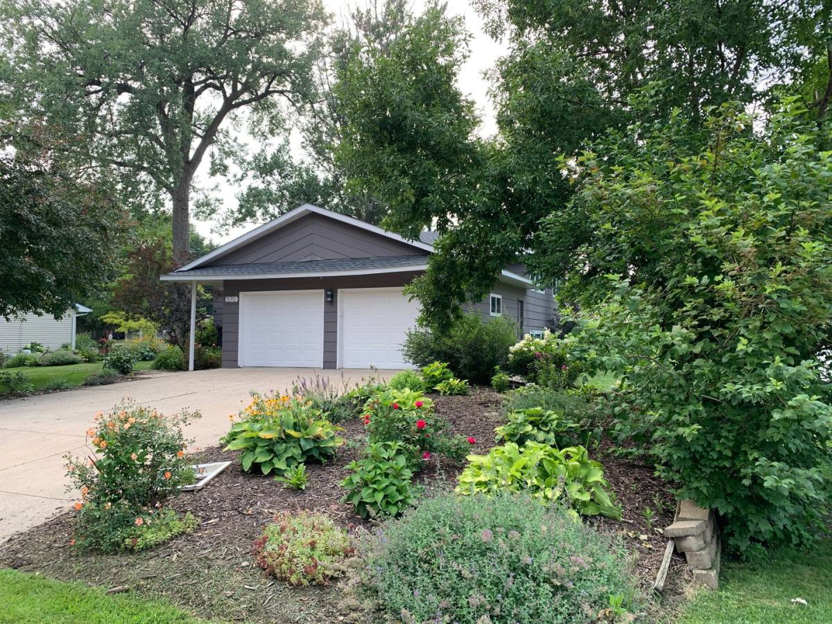 House for rent at 570 Roberts St SW, Hutchinson, MN 55350