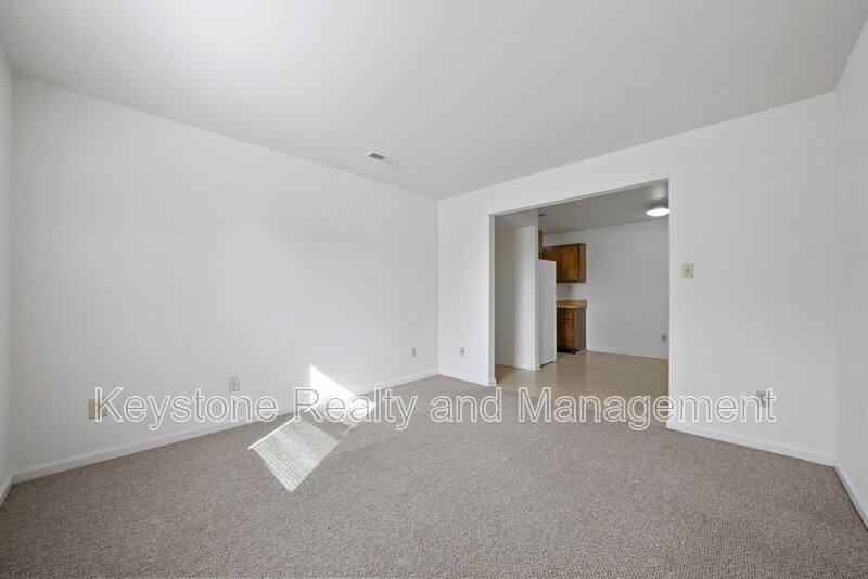 Apartment for rent at 2830 Greenville Rd, Hopkinsville, KY 42240