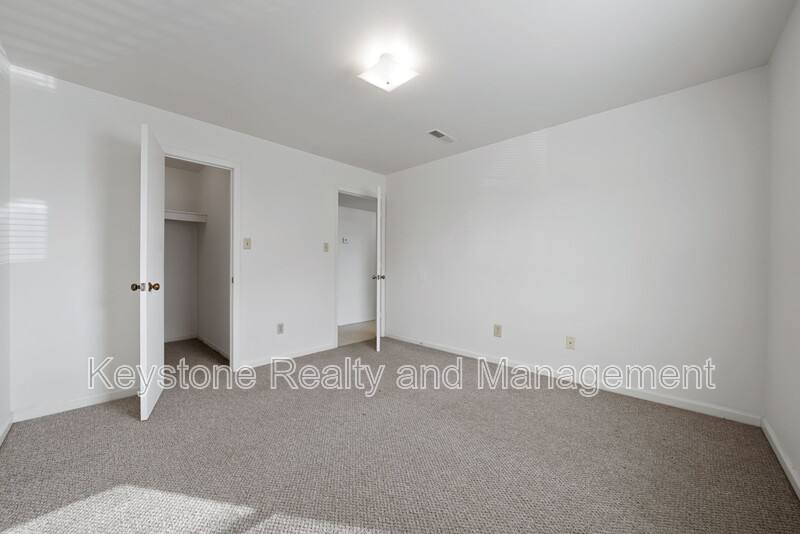 Apartment for rent at 2830 Greenville Rd, Hopkinsville, KY 42240