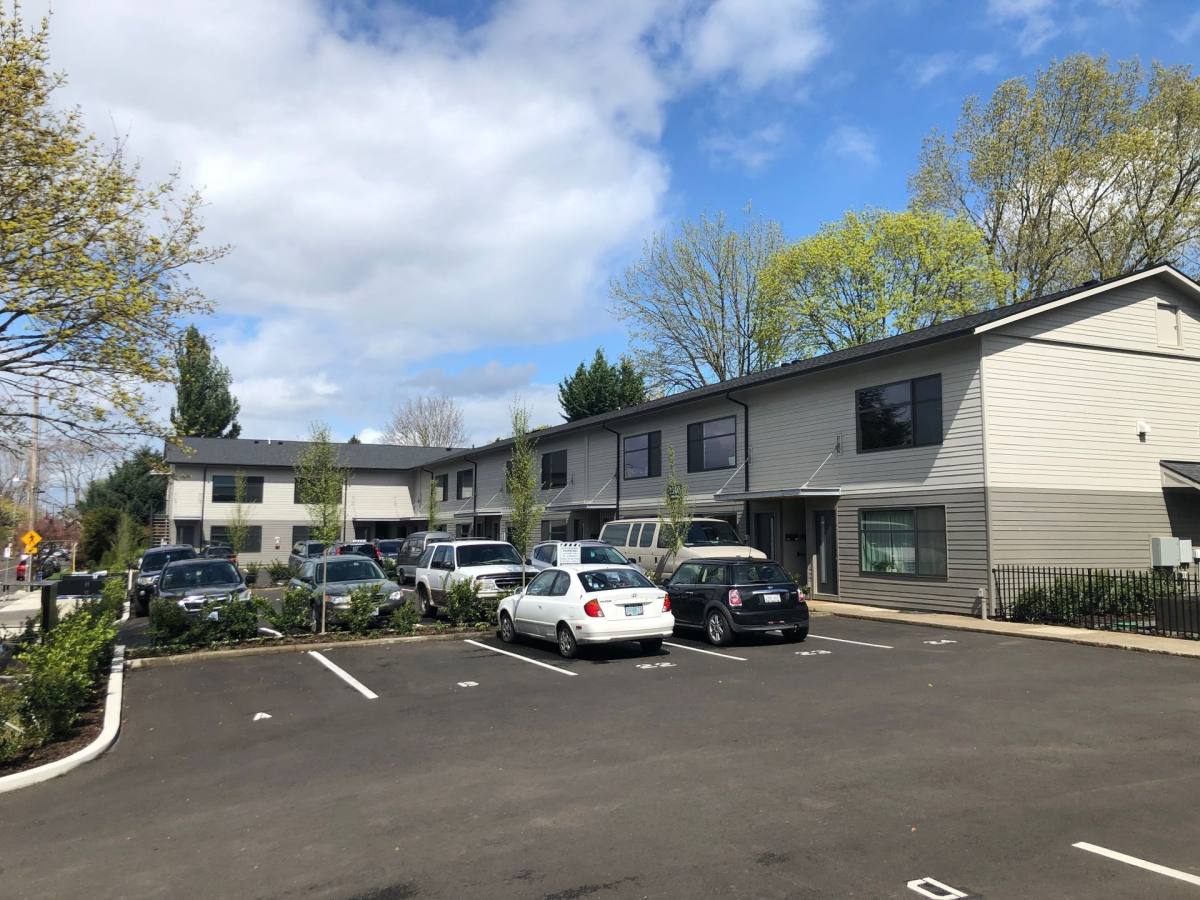 Apartment for rent at 2340-2350 SE 50th Ave, Portland, OR 97215
