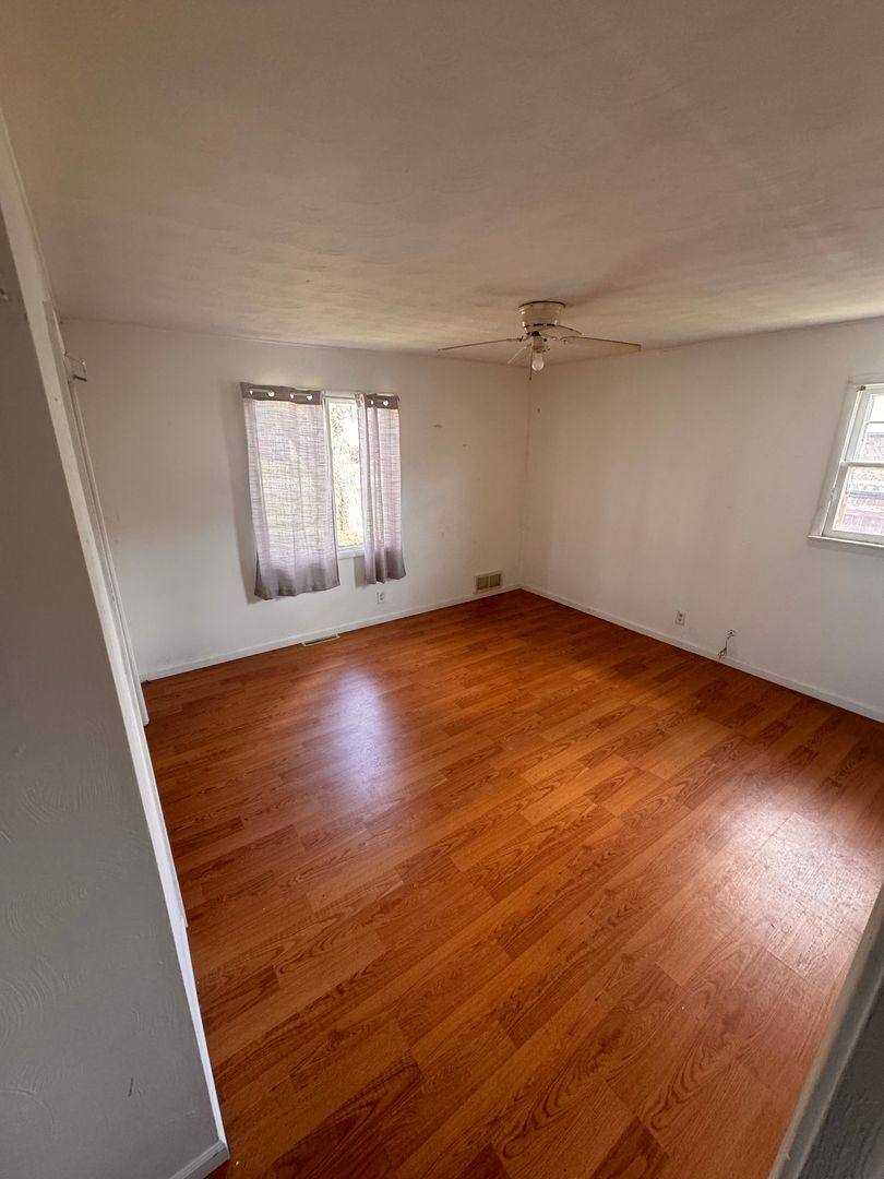 House for rent at 10042 Helena Dr, Granger, IN 46530