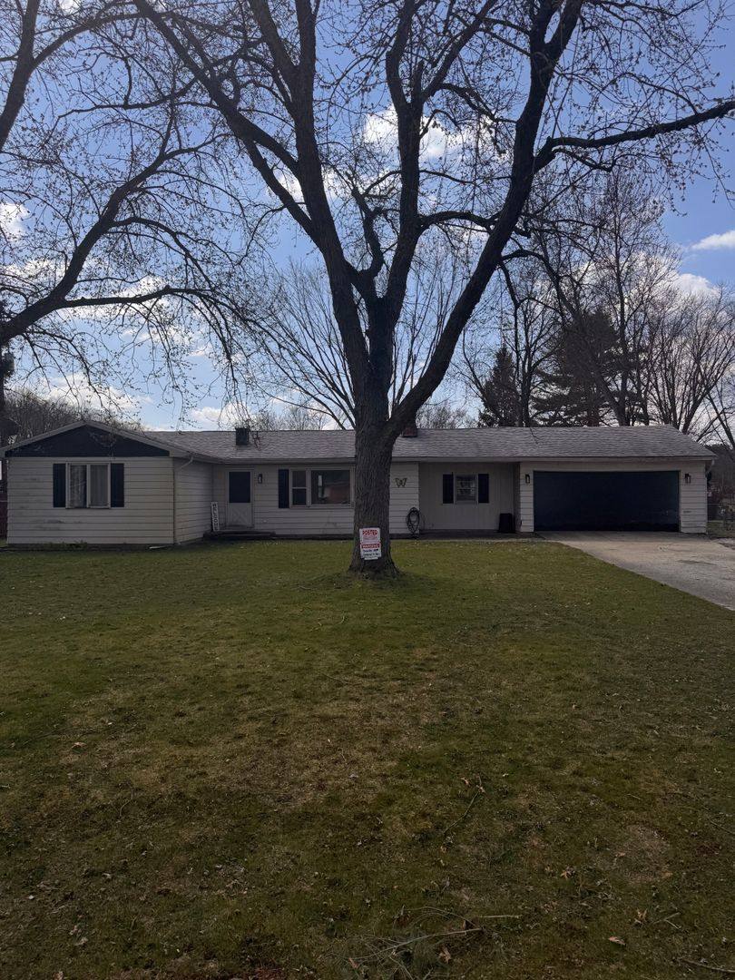 House for rent at 10042 Helena Dr, Granger, IN 46530