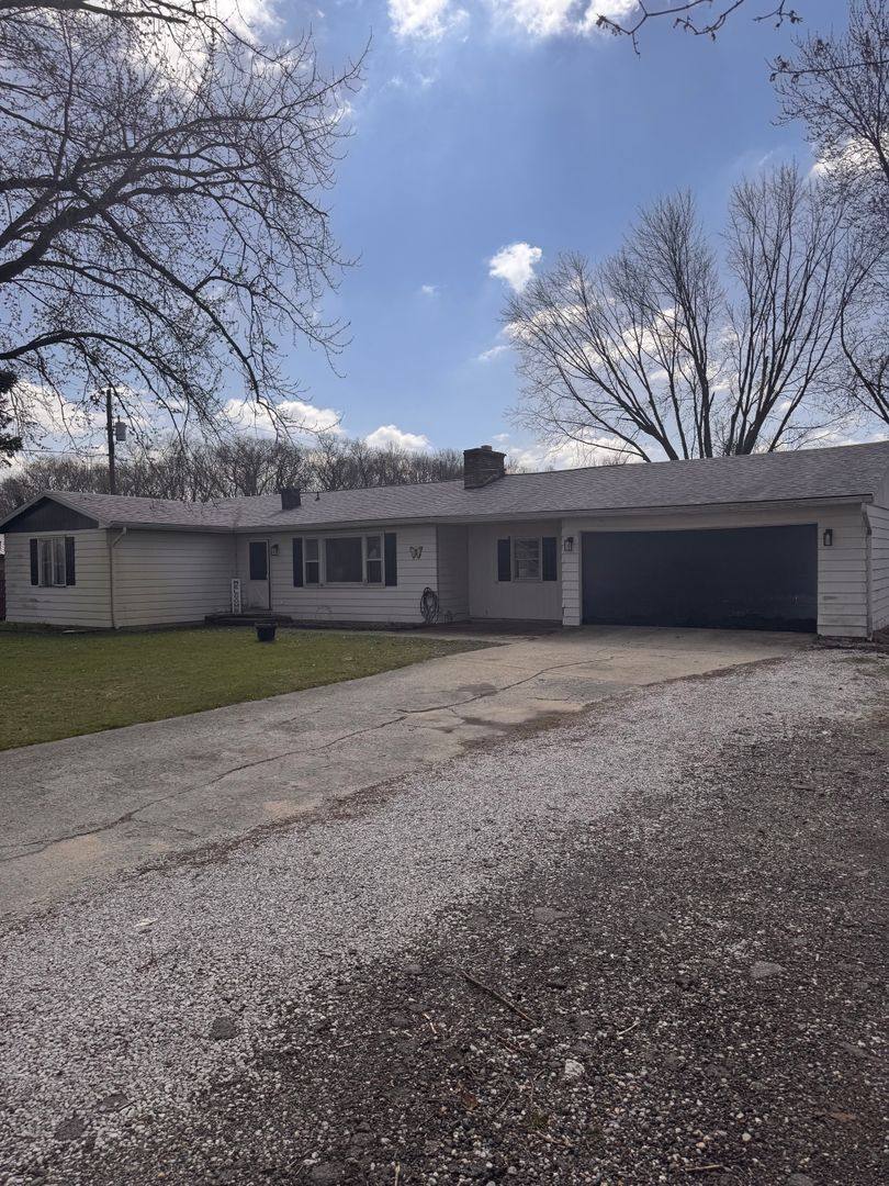 House for rent at 10042 Helena Dr, Granger, IN 46530