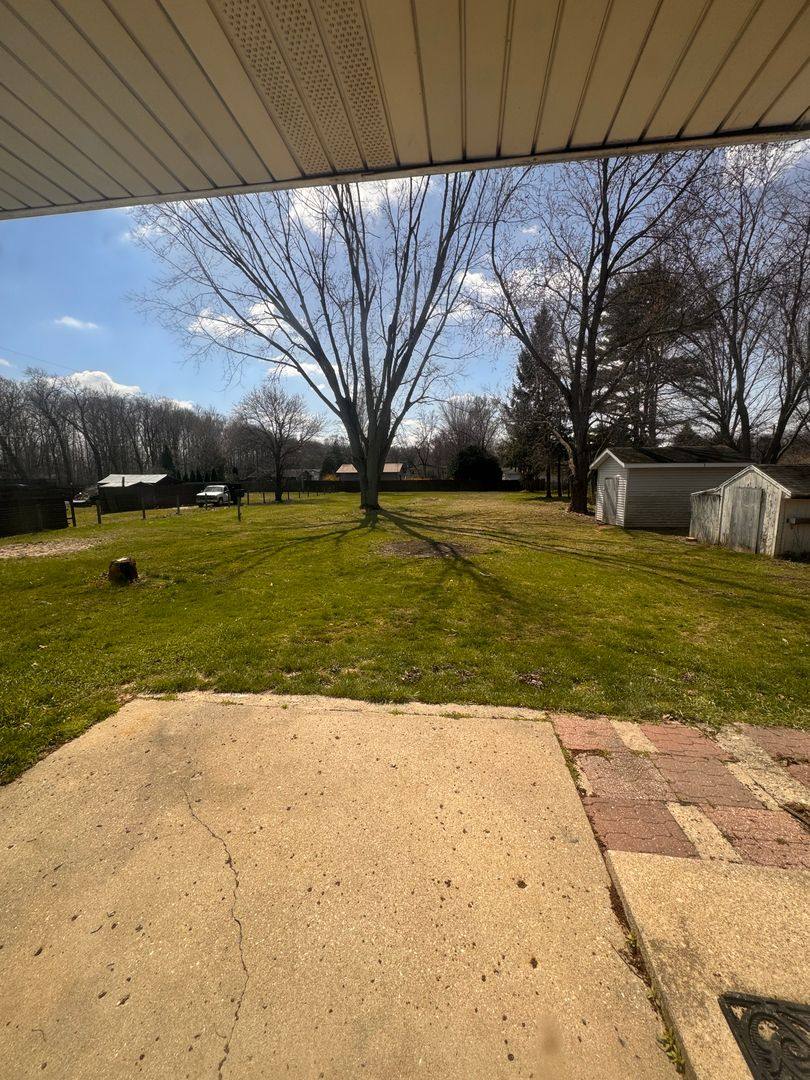 House for rent at 10042 Helena Dr, Granger, IN 46530