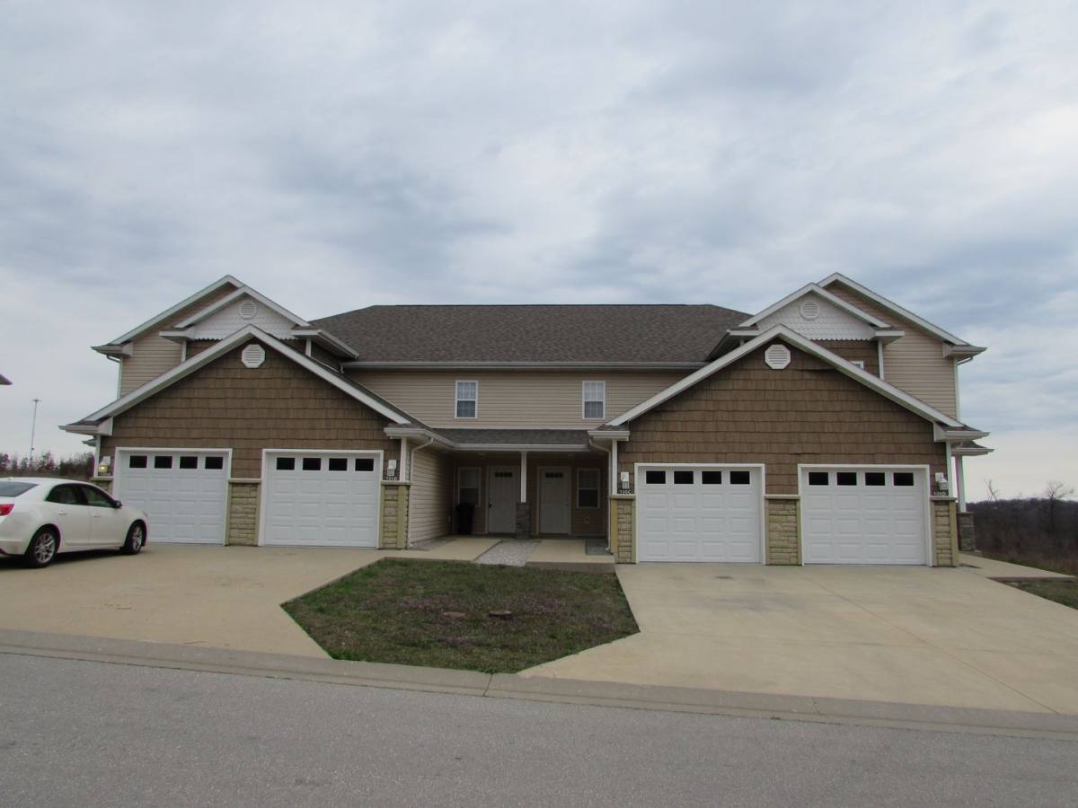 Apartment for rent at 106 Daniels Court, Saint Robert, MO 65584
