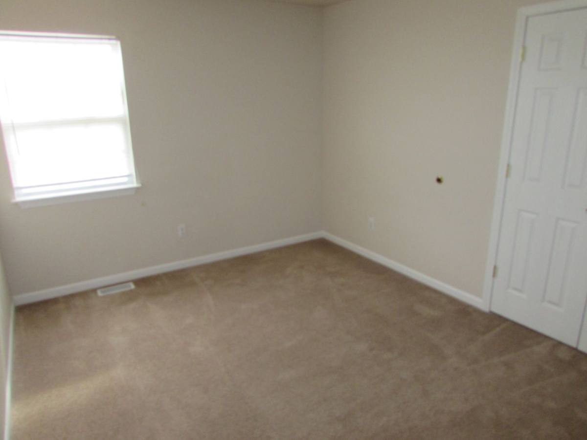 Apartment for rent at 106 Daniels Court, Saint Robert, MO 65584