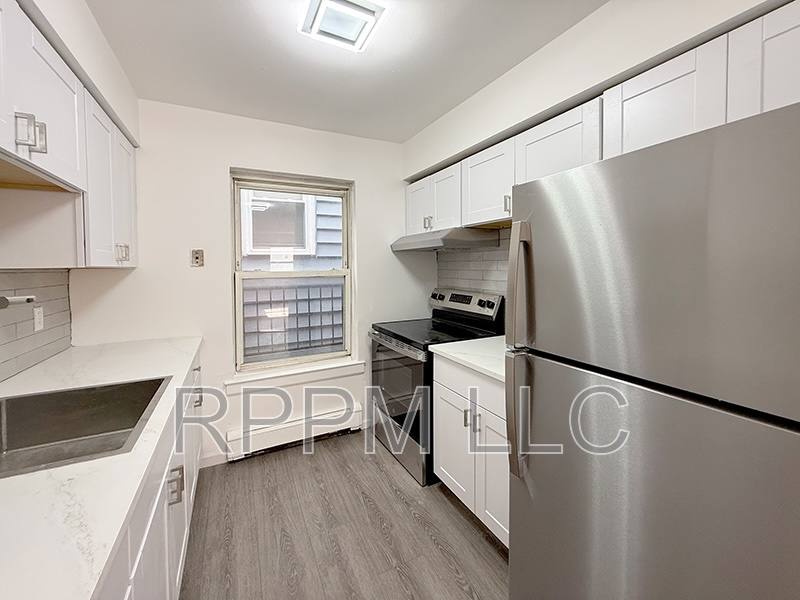 Apartment for rent at 19 Van Rensselear St #4, Belleville, NJ 07109