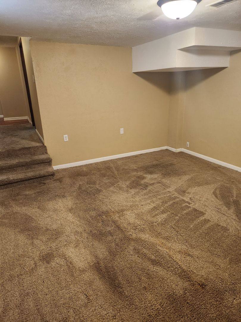 House for rent at 5254 S 49th St, Omaha, NE 68117