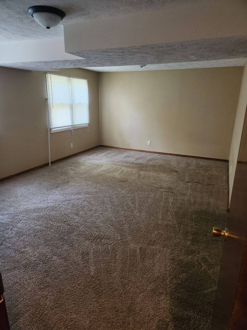 House for rent at 5254 S 49th St, Omaha, NE 68117