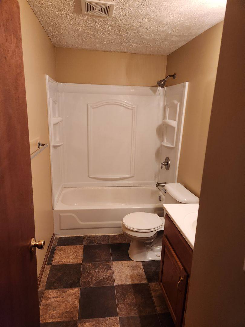 House for rent at 5254 S 49th St, Omaha, NE 68117