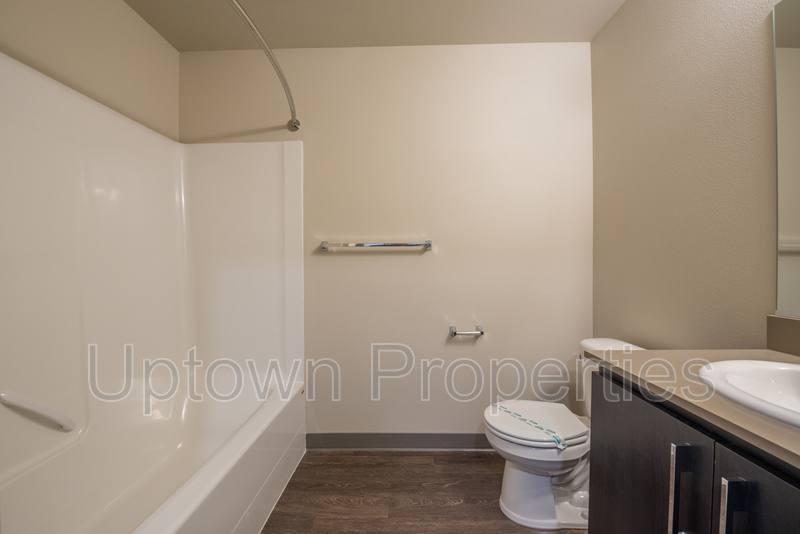 Apartment for rent at 5885 SW Macadam Ave #1102, Portland, OR 97239