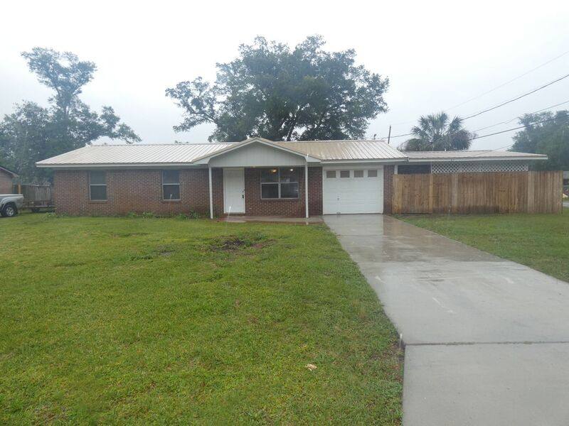House for rent at 4606 Southern Place, Milton, FL 32571