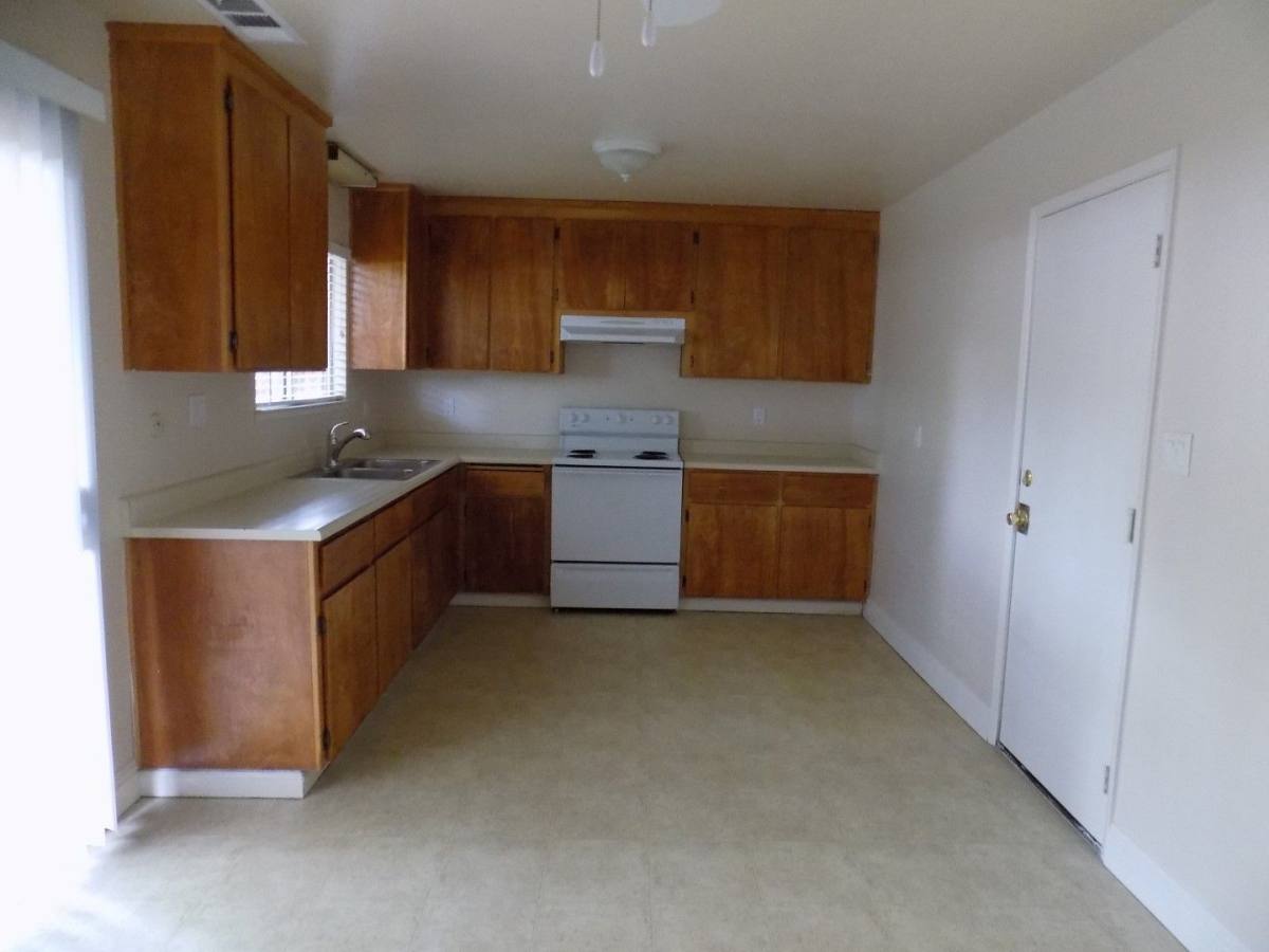 House for rent at 498 Hintz Ave, Tracy, CA 95376