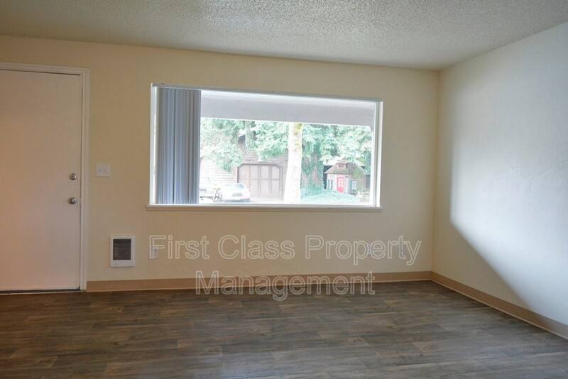 Townhouse for rent at 1673 Dollar St, West Linn, OR 97068