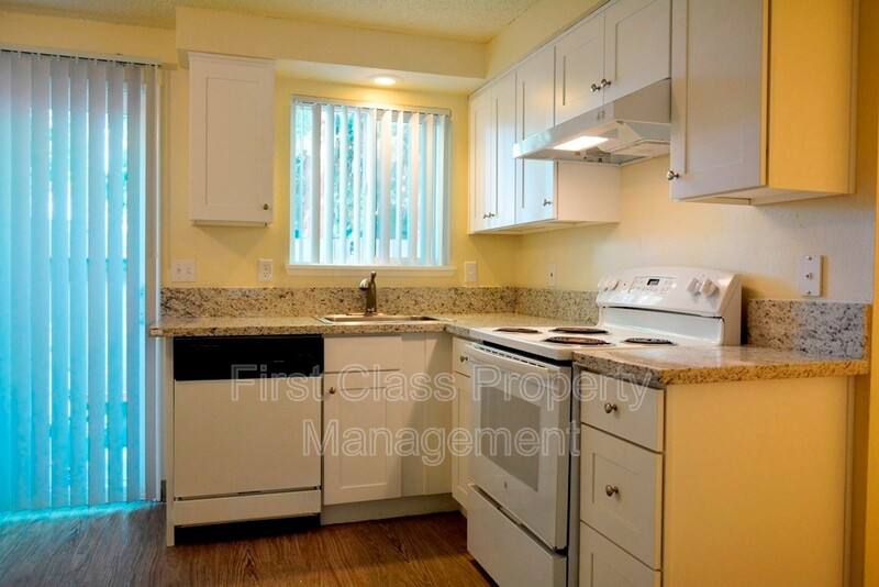 Townhouse for rent at 1673 Dollar St, West Linn, OR 97068