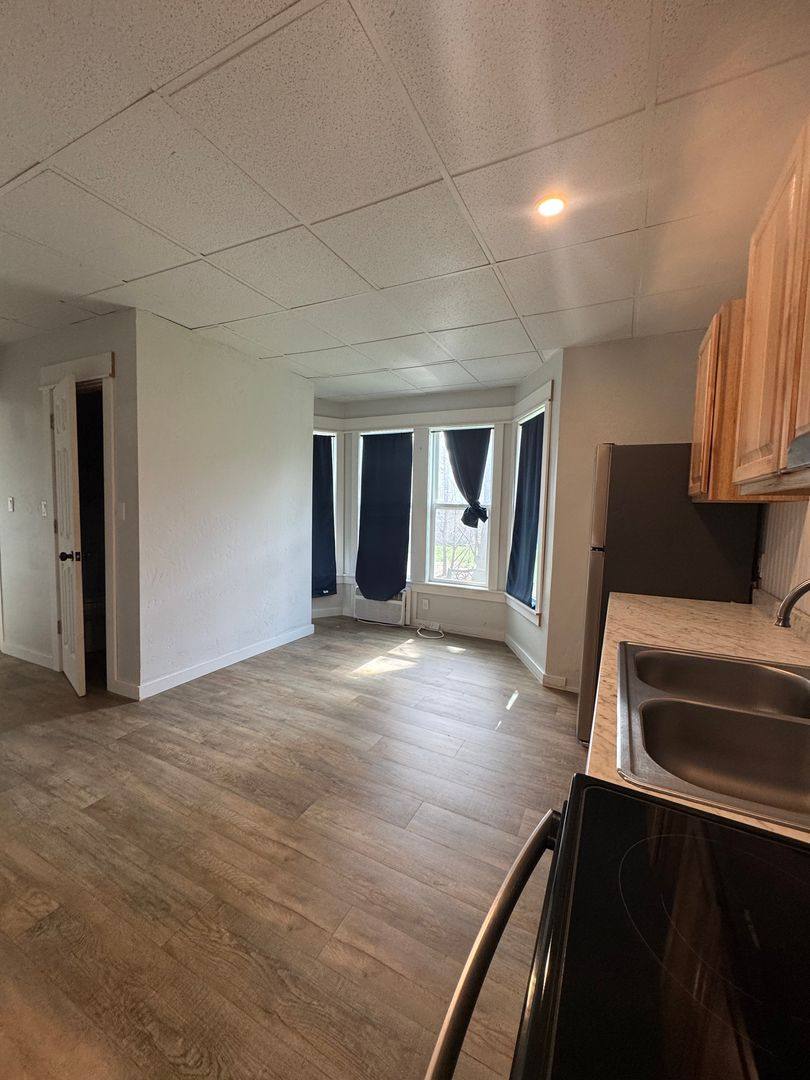 Apartment for rent at 704 N Kittitas St, Ellensburg, WA 98926