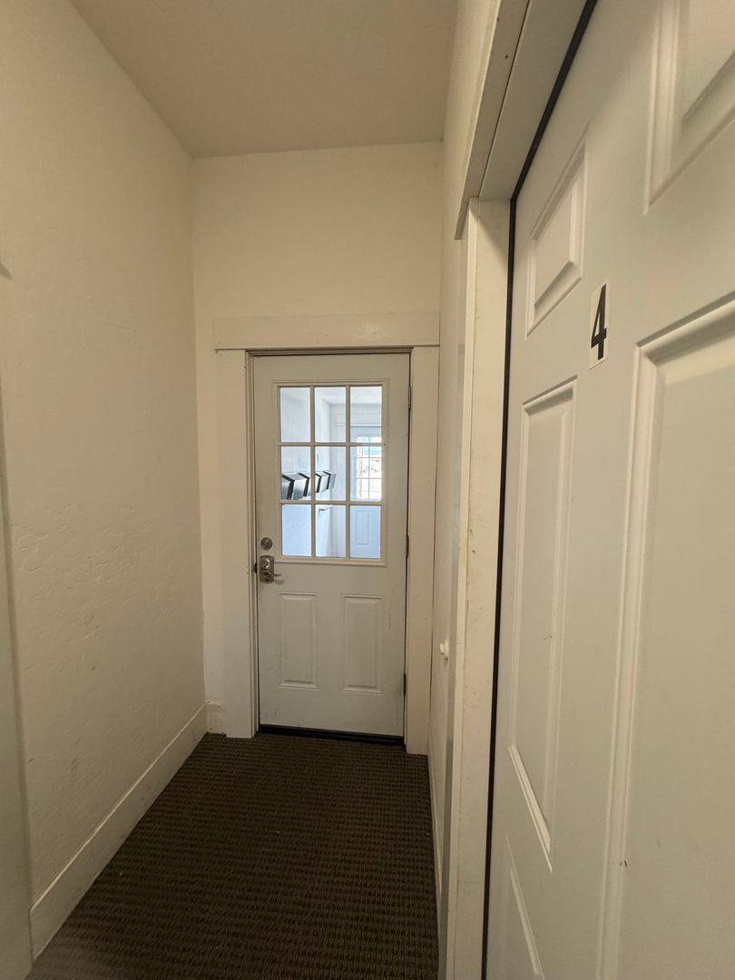 Apartment for rent at 704 N Kittitas St, Ellensburg, WA 98926