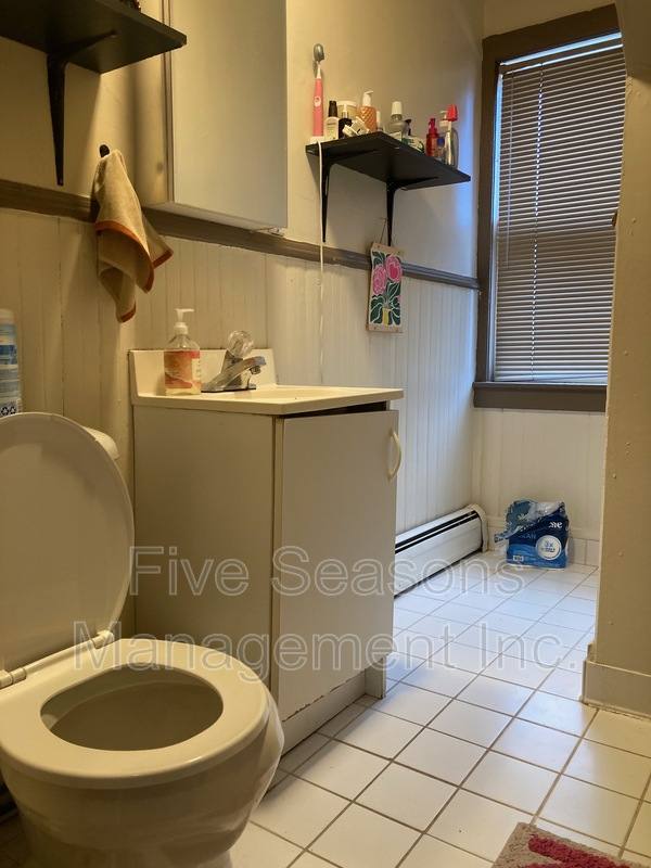 Apartment for rent at 76 N Union St #7, Burlington, VT 05401