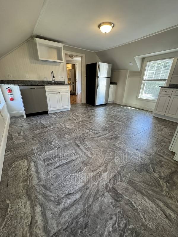 Apartment for rent at 39 Middle St #2, Hadley, MA 01035