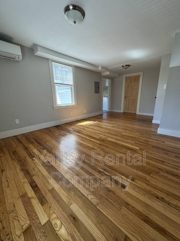Apartment for rent at 39 Middle St #2, Hadley, MA 01035