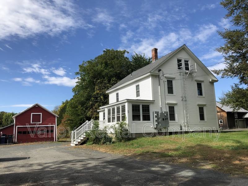 Apartment for rent at 39 Middle St #2, Hadley, MA 01035