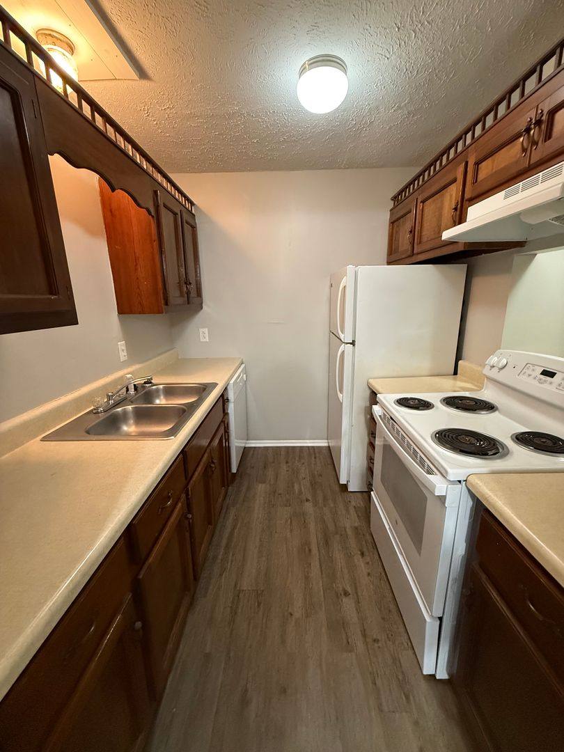Townhouse for rent at 104 106 Reeves St, Dickson, TN 37055