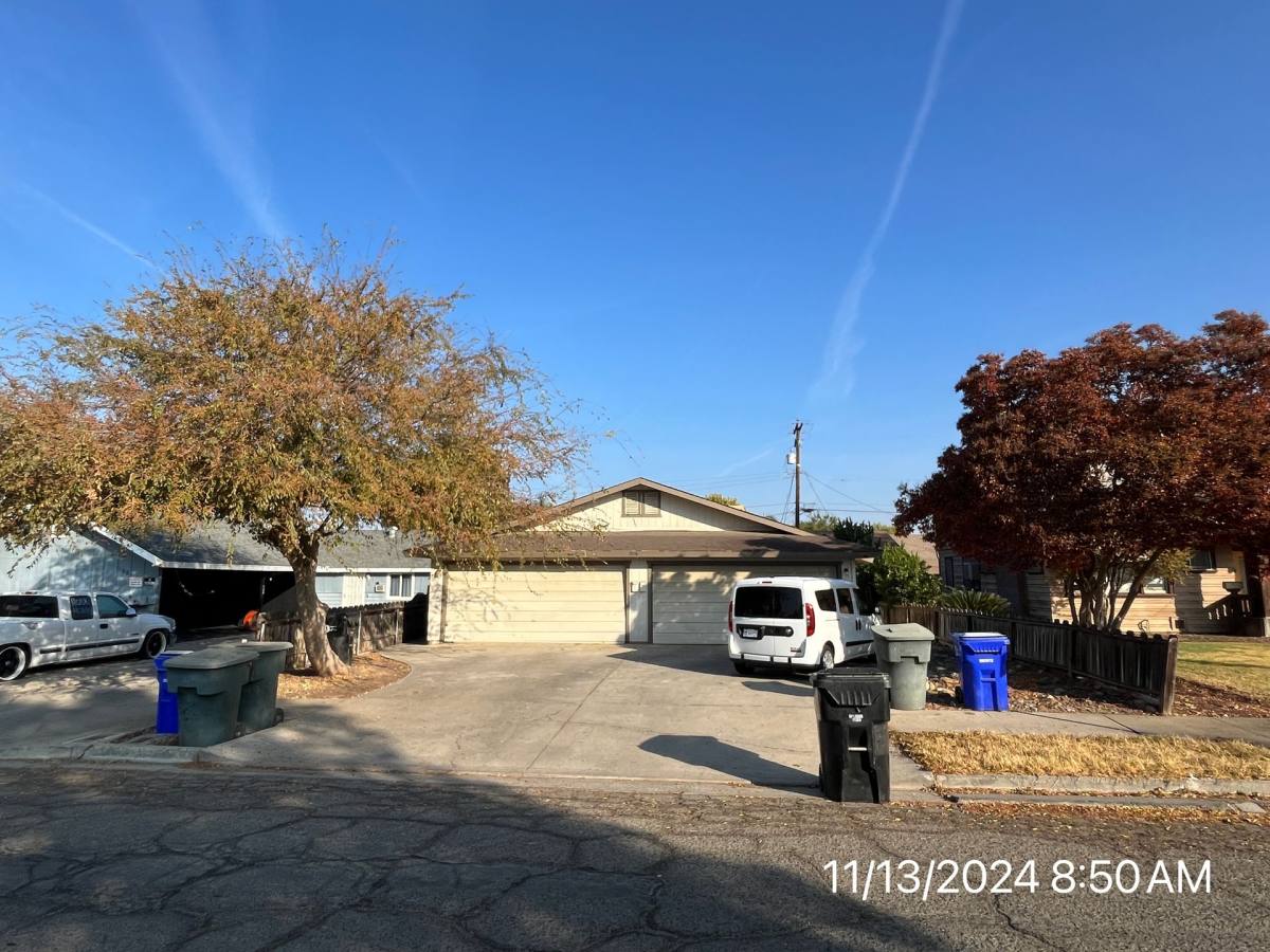 Apartment for rent at 206 E Mill Ave, Porterville, CA 93257