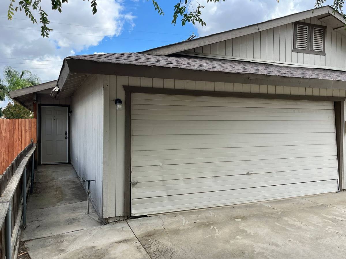 Apartment for rent at 206 E Mill Ave, Porterville, CA 93257