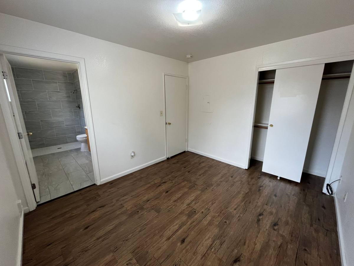 Apartment for rent at 206 E Mill Ave, Porterville, CA 93257