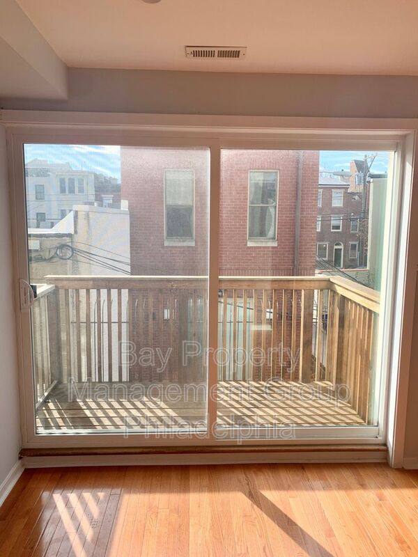 House for rent at 838 Kater St, Philadelphia, PA 19147