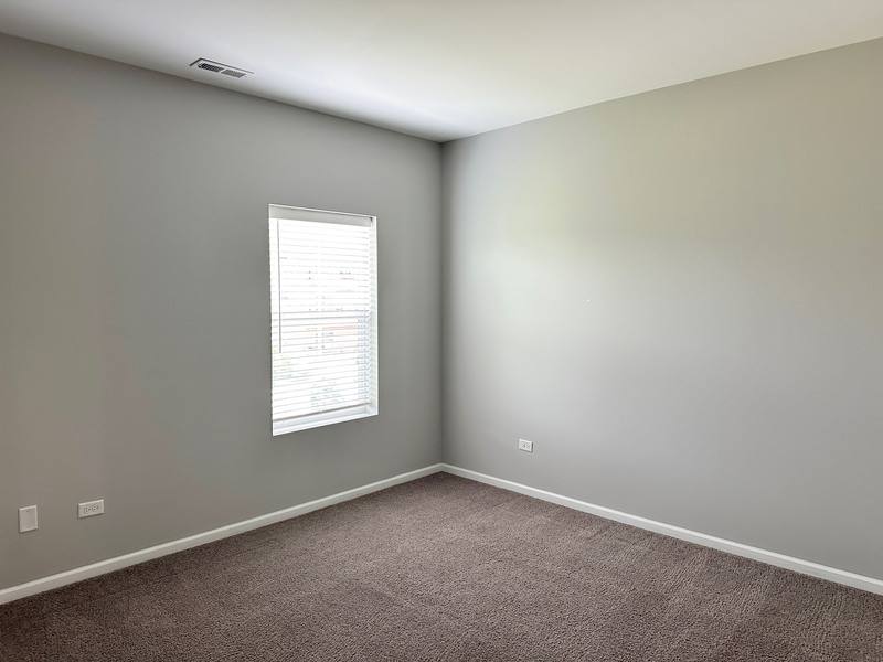 Apartment for rent at 809 E Main St #2B, Dundee, IL 60118