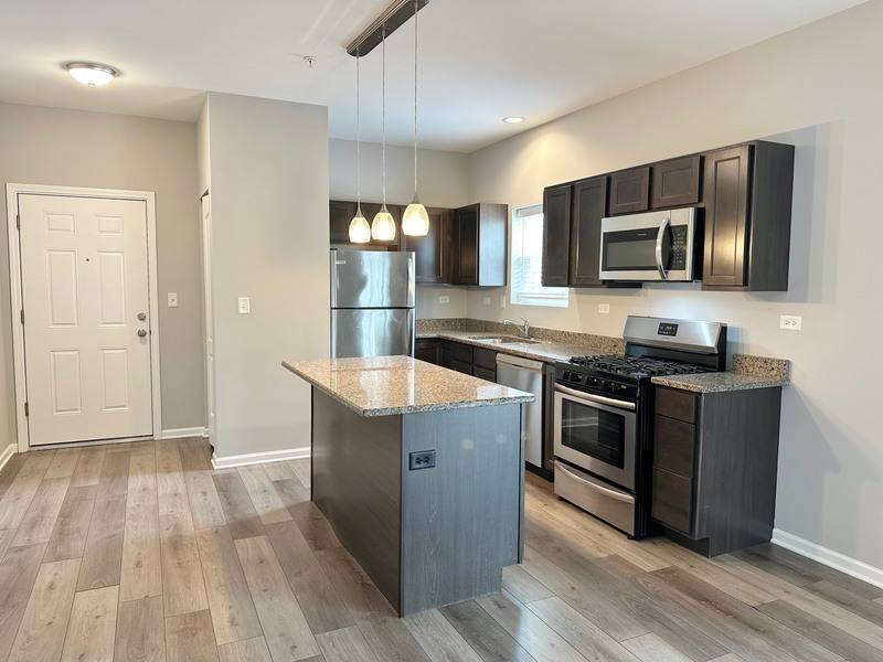 Apartment for rent at 809 E Main St #2B, Dundee, IL 60118