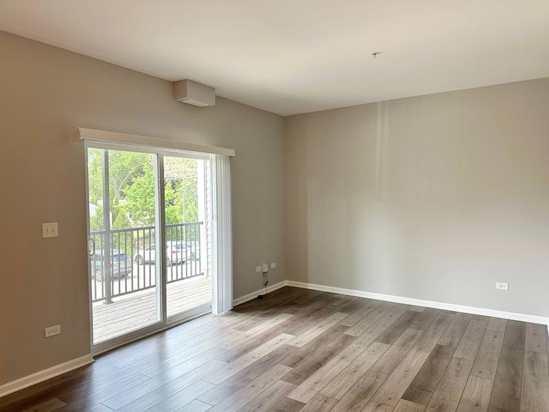 Apartment for rent at 809 E Main St #2B, Dundee, IL 60118
