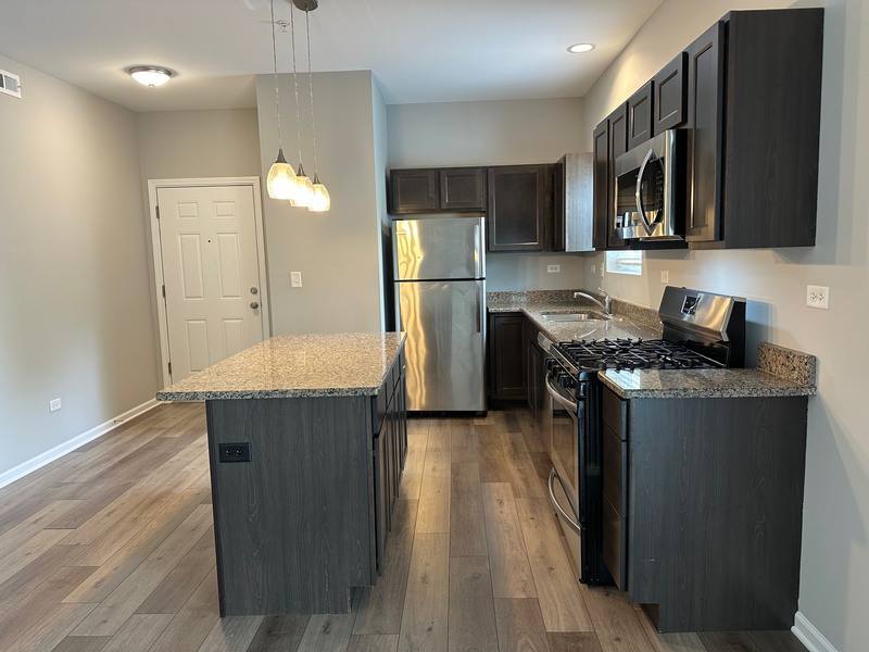 Apartment for rent at 809 E Main St #2B, Dundee, IL 60118