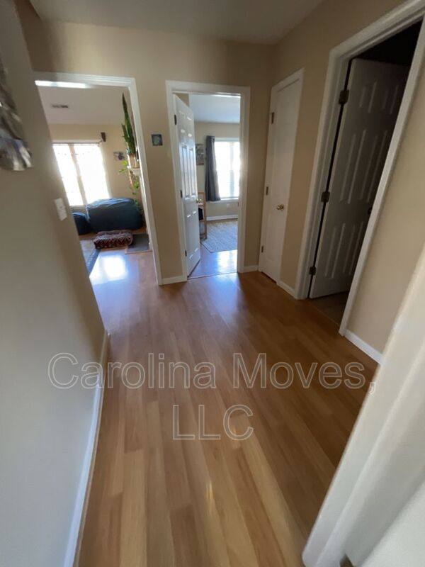 House for rent at 22 Acklen Dr, Simpsonville, SC 29681