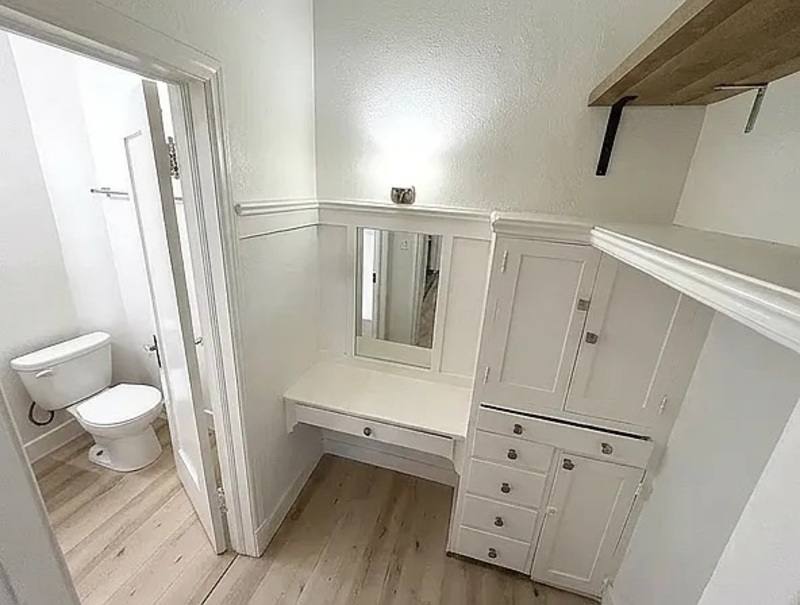 Apartment for rent at 21 Westminster Ave #202, Venice, CA 90291