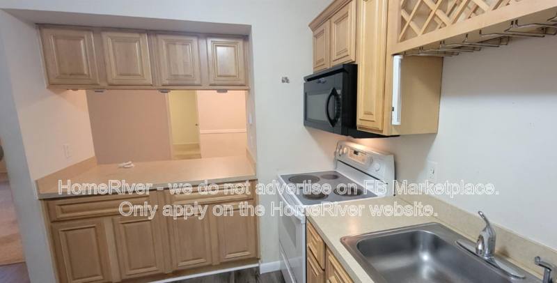 Condo for rent at 6010 Laketree Lane #H, Tampa, FL 33617