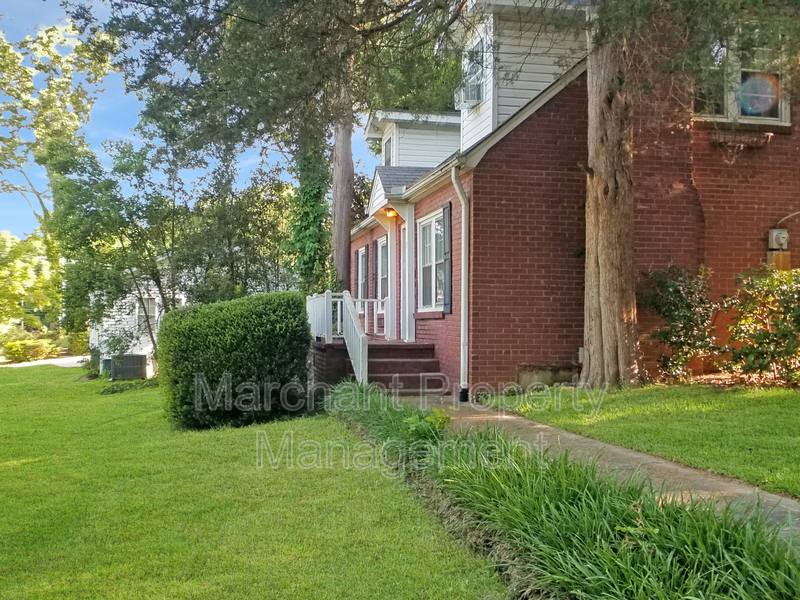 House for rent at 13 Brookview Circle, Greenville, SC 29605